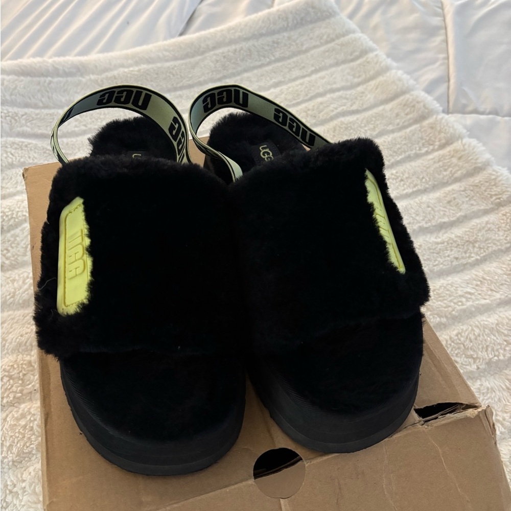 UGG Black Fuzzy Slides